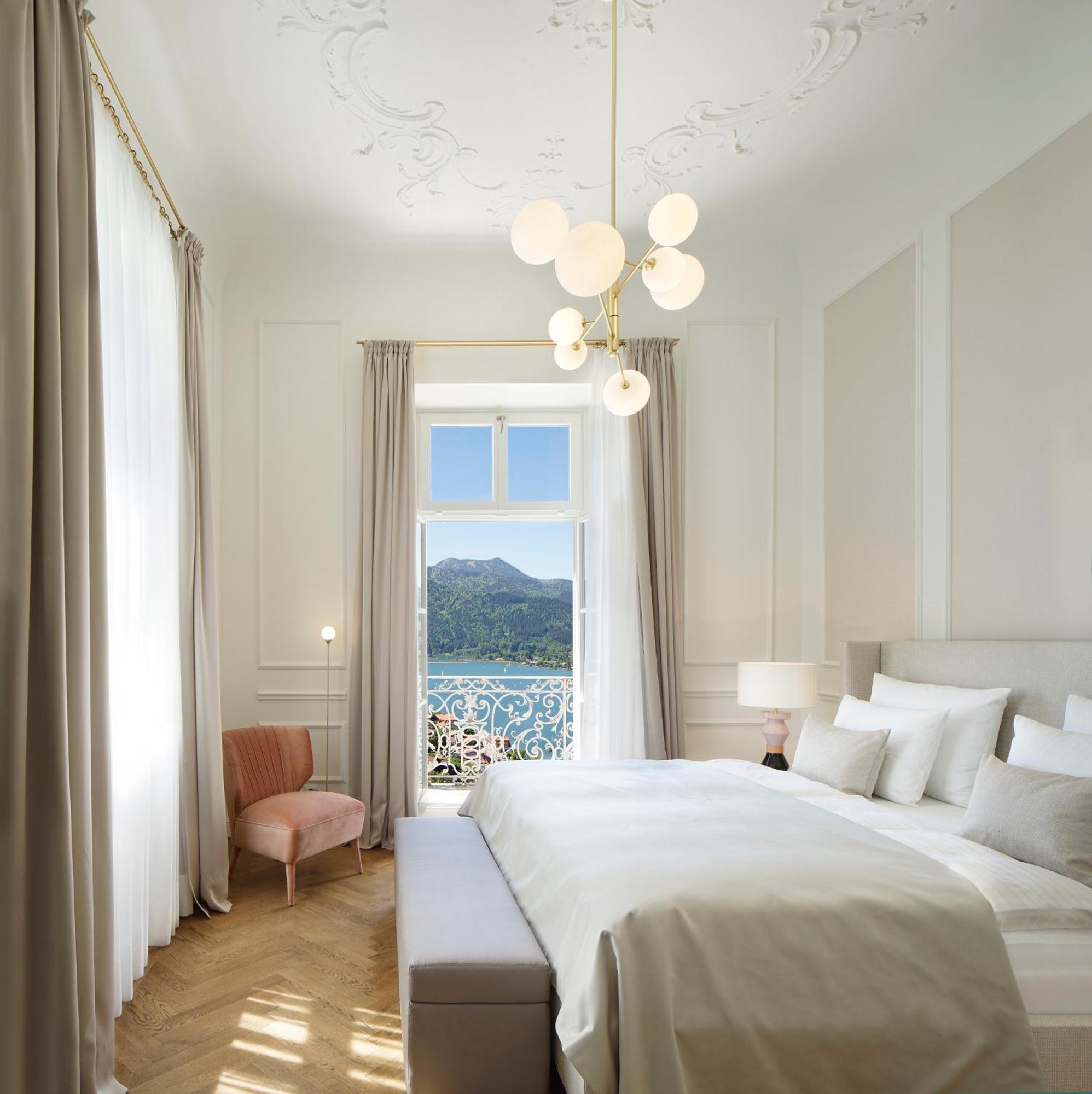 Das Tegernsee Exterior photo Deluxe Sea View Room